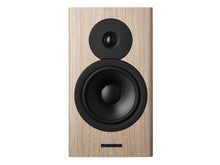 Cargar imagen en el visor de la galería, Dynaudio Evoke 20 Walnut claro frontal
